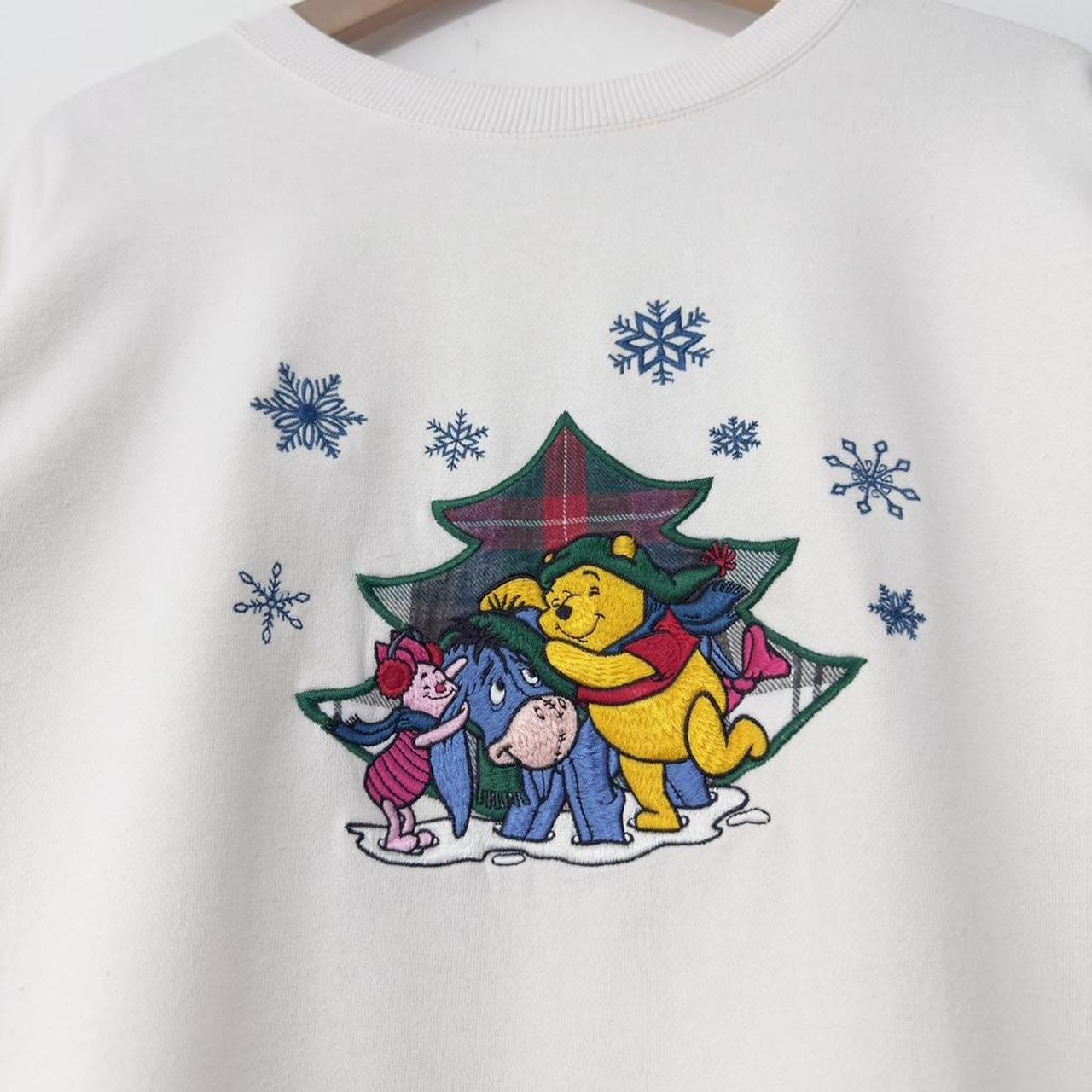 Vintage Pooh & Friends Christmas Embroidered Sweatshirt (M/L)