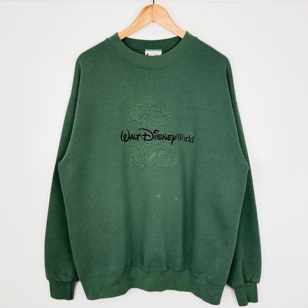 Vintage 00s Walt DIsney World Embossed Green Sweatshirt (L)