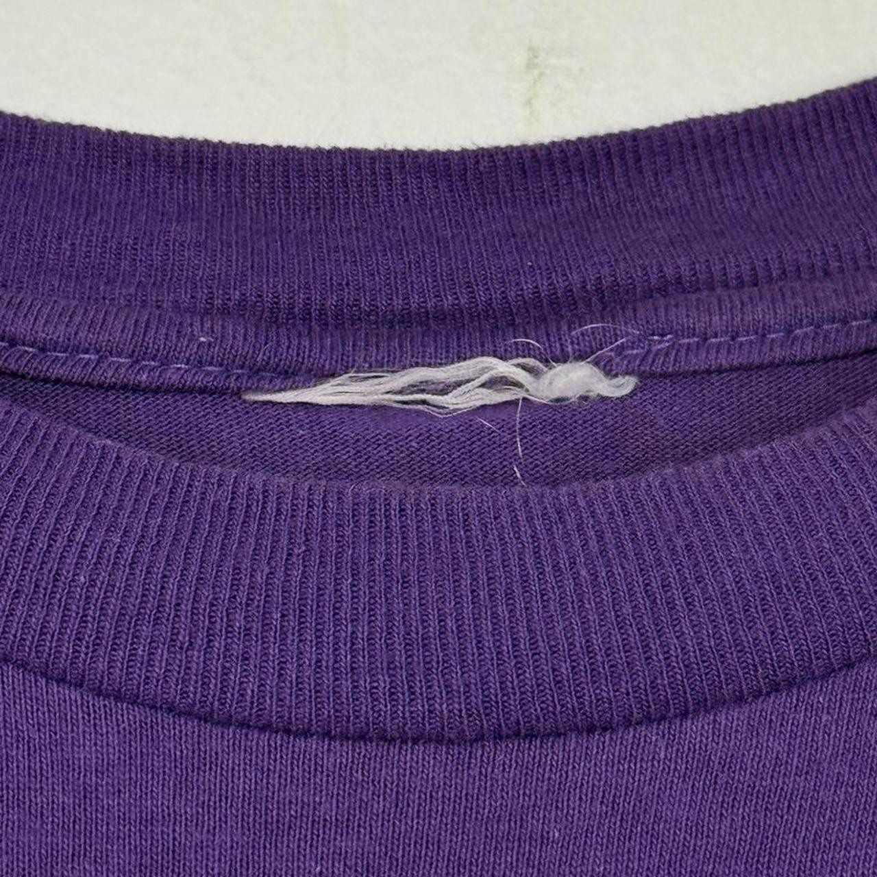 Vintage 00s Disneyland Minnie Mouse Embossed Embroidered Purple T Shirt (XL)