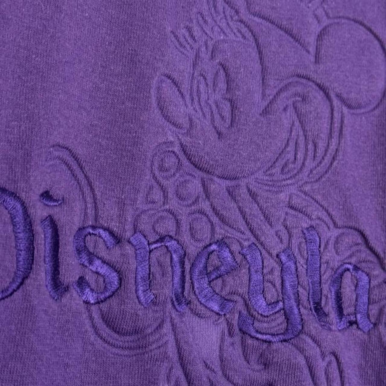 Vintage 00s Disneyland Minnie Mouse Embossed Embroidered Purple T Shirt (XL)