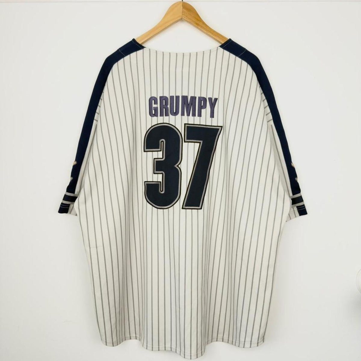 Vintage 00s Grumpy Baseball Disneyland Grey Beige Jersey (XL)