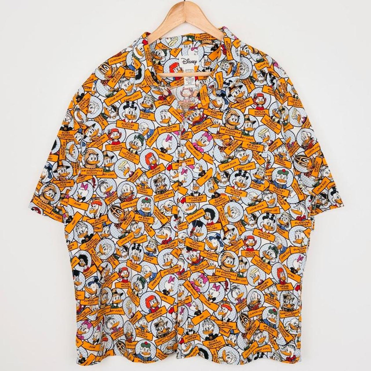 Donald Duck Family All Over Button Up Shirt (M)