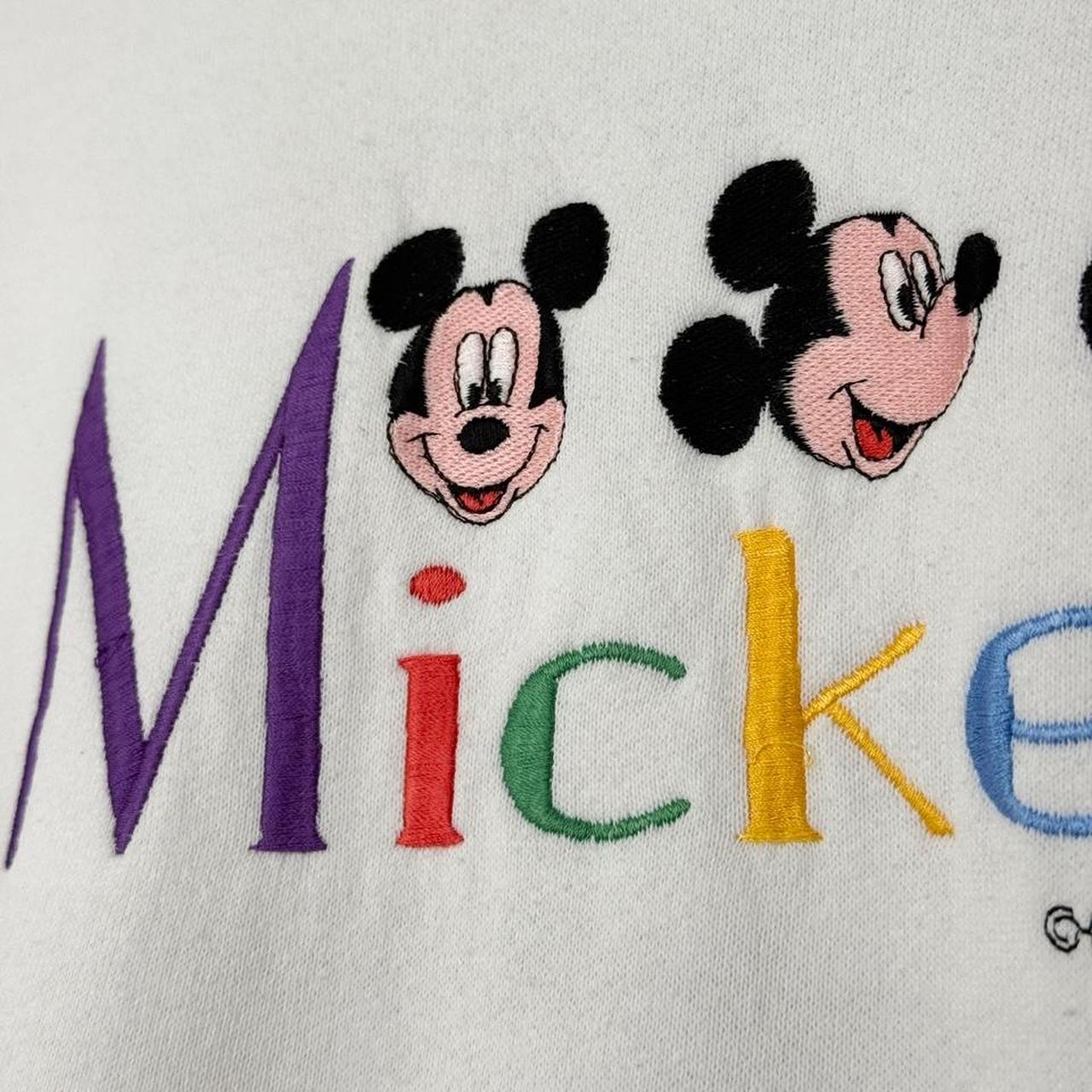 Vintage 90s Mickey Embroidered Spell Out White Sweatshirt (M)