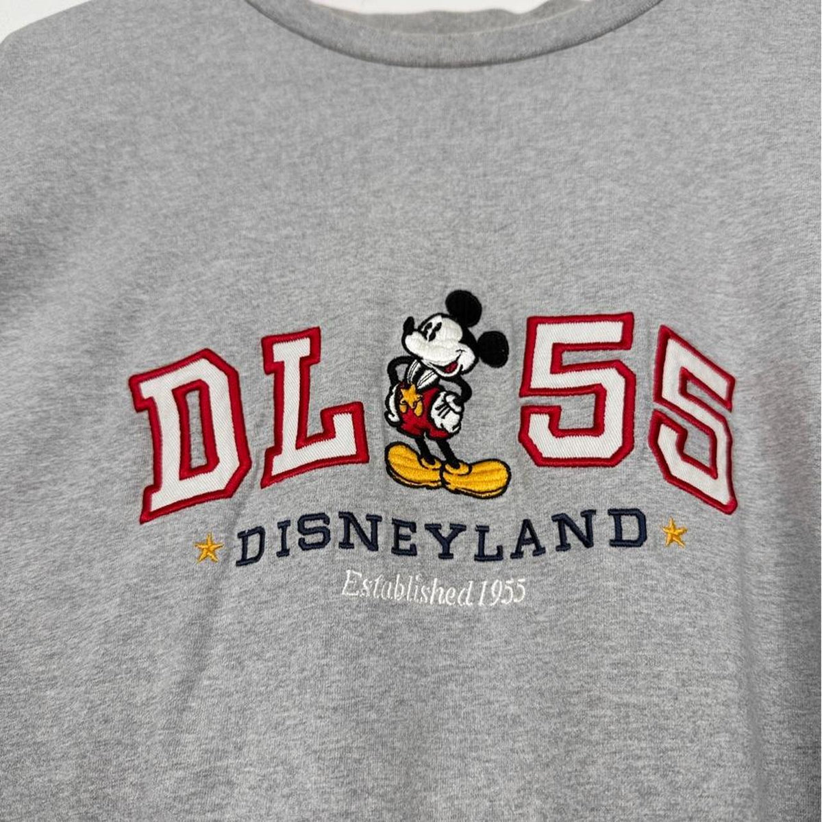 Vintage 00s Disneyland Mickey Mouse Embroidered Grey T Shirt (XL)