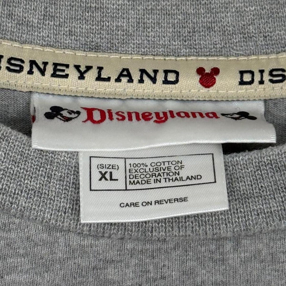 Vintage 00s Disneyland Mickey Mouse Embroidered Grey T Shirt (XL)