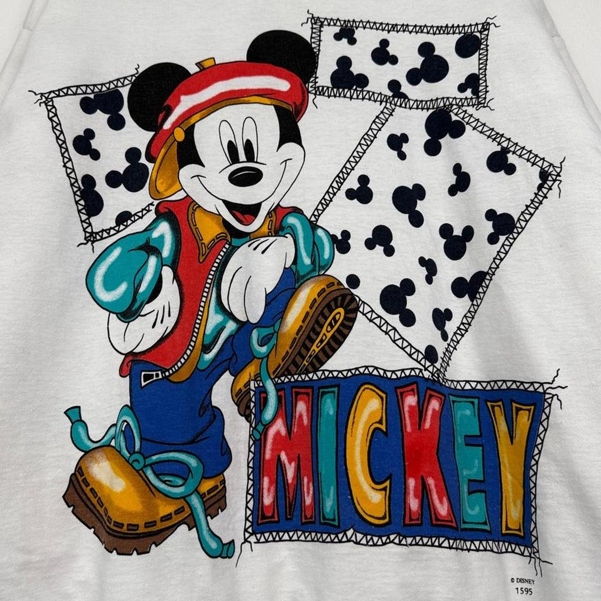 Vintage 90s Mickey Mouse White Sweatshirt (L)
