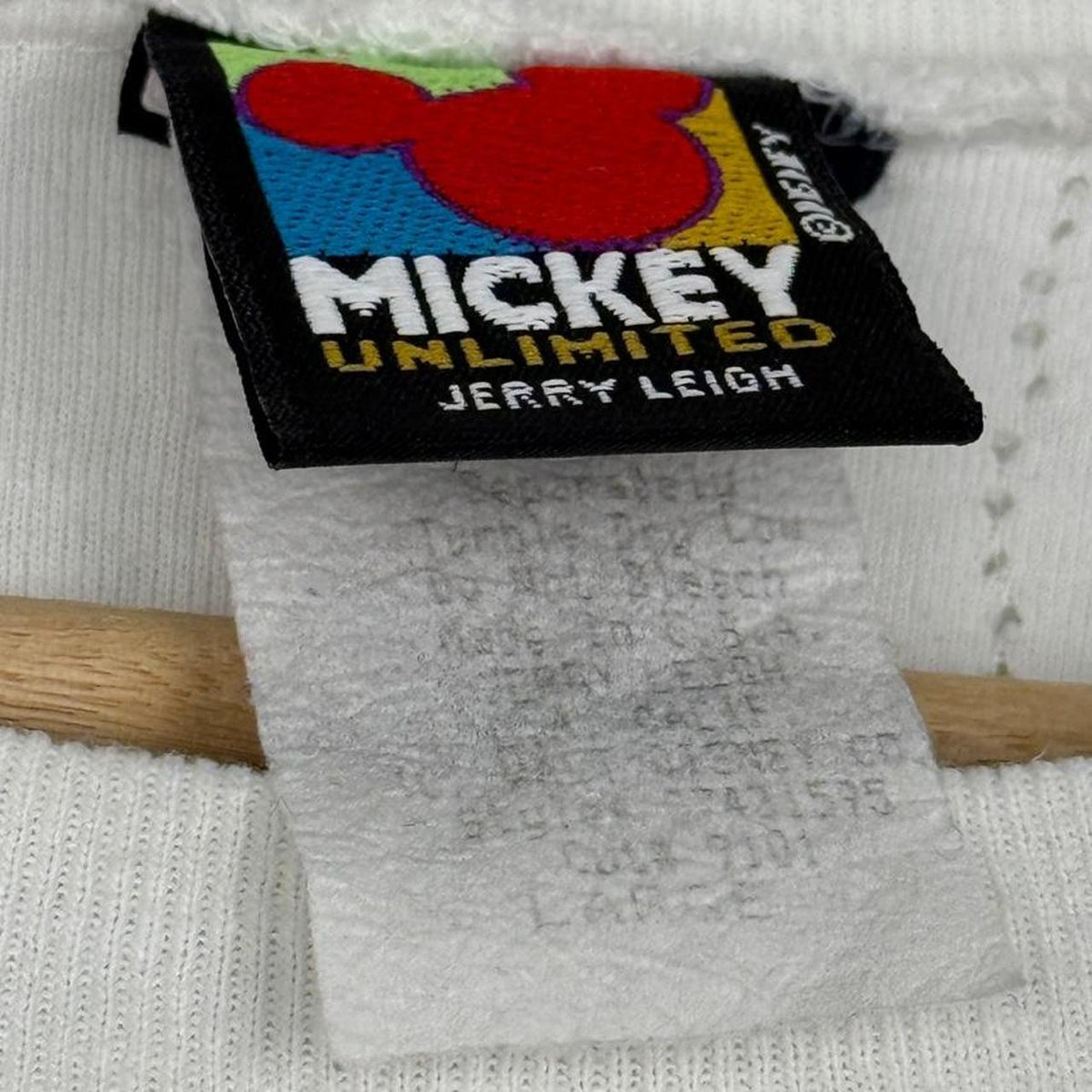 Vintage 90s Mickey Mouse White Sweatshirt (L)