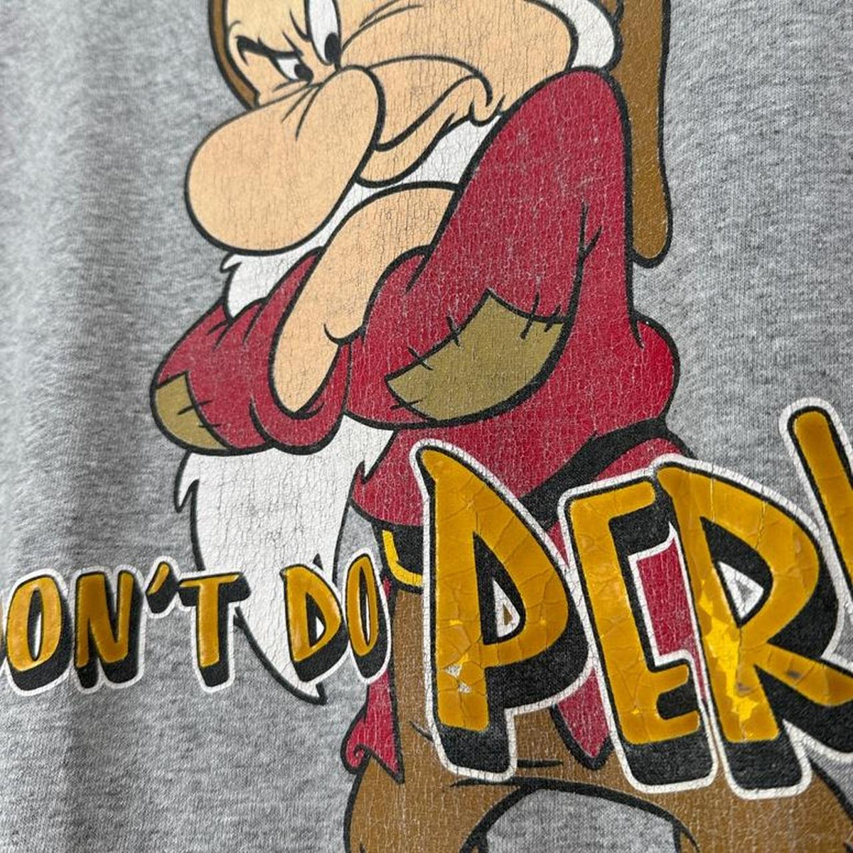 Disney Florida Grumpy I Don't Do Perky 2000s Grey T Shirt (L)