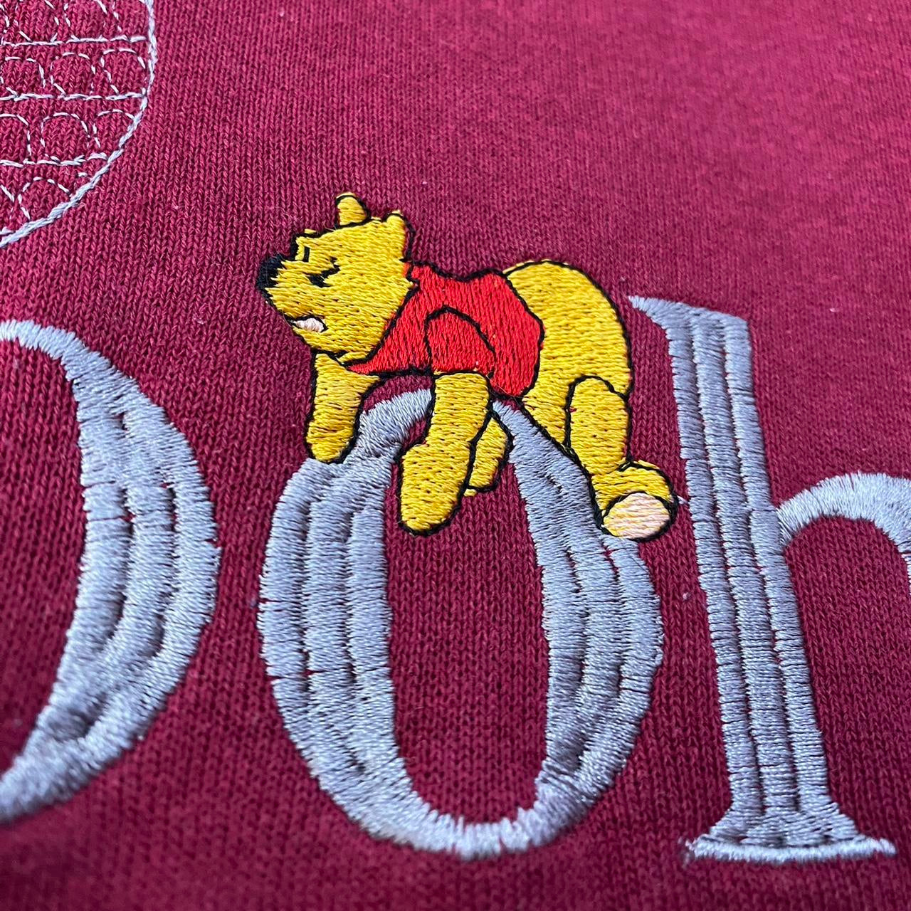 Vintage Pooh Embroidered 90s Sweatshirt (L)