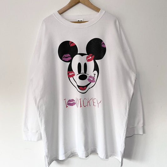 Vintage Mickey Kisses Relaxed 90s Sweatshirt (XXL)