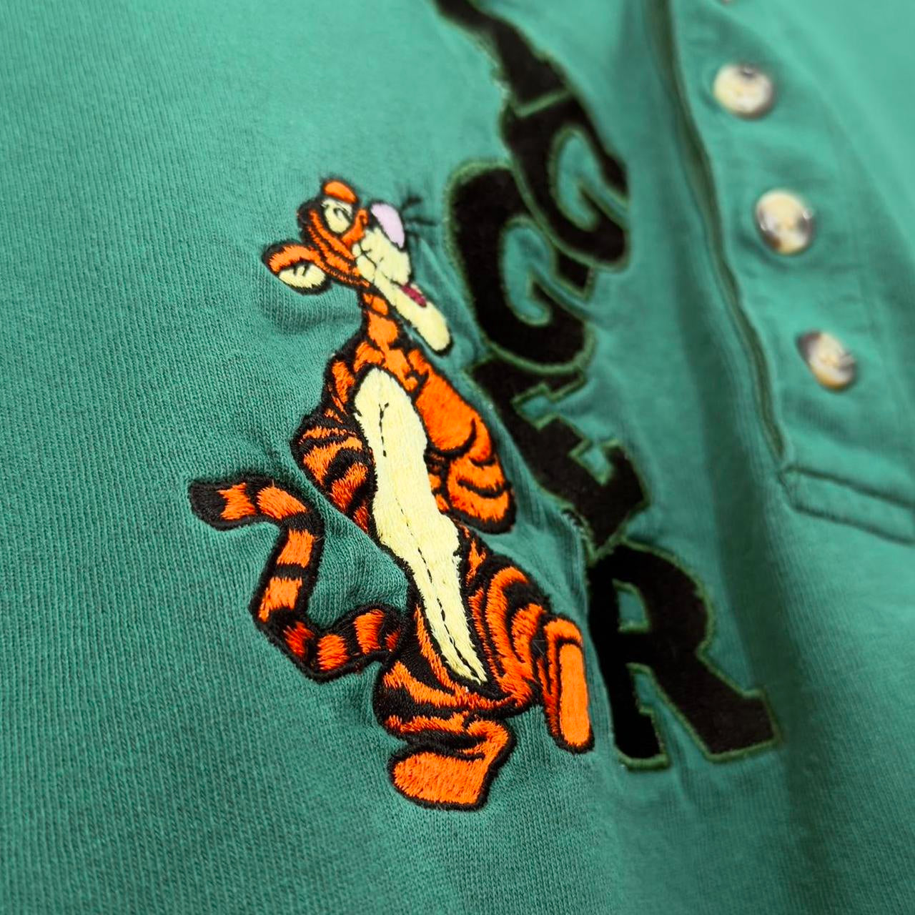 Vintage Tigger Embroidered 90s Henley T Shirt (XXL)