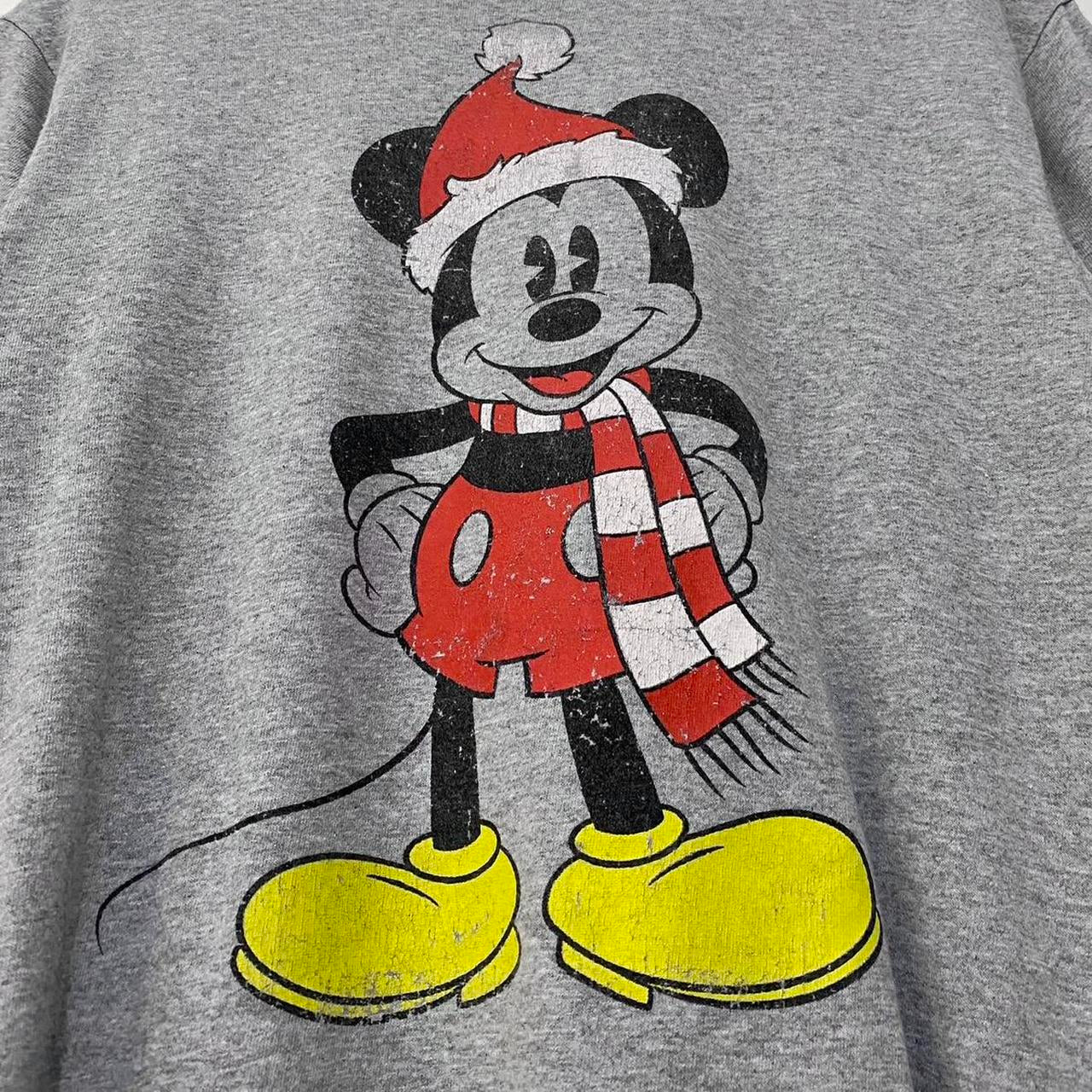 Disney Mickey Christmas Hat & Scarf T Shirt (M)