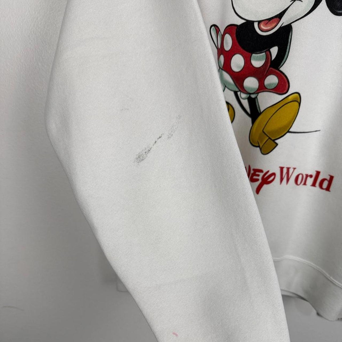 Vintage 90s Minnie Mouse Walt Disney World White Sweatshirt (M)