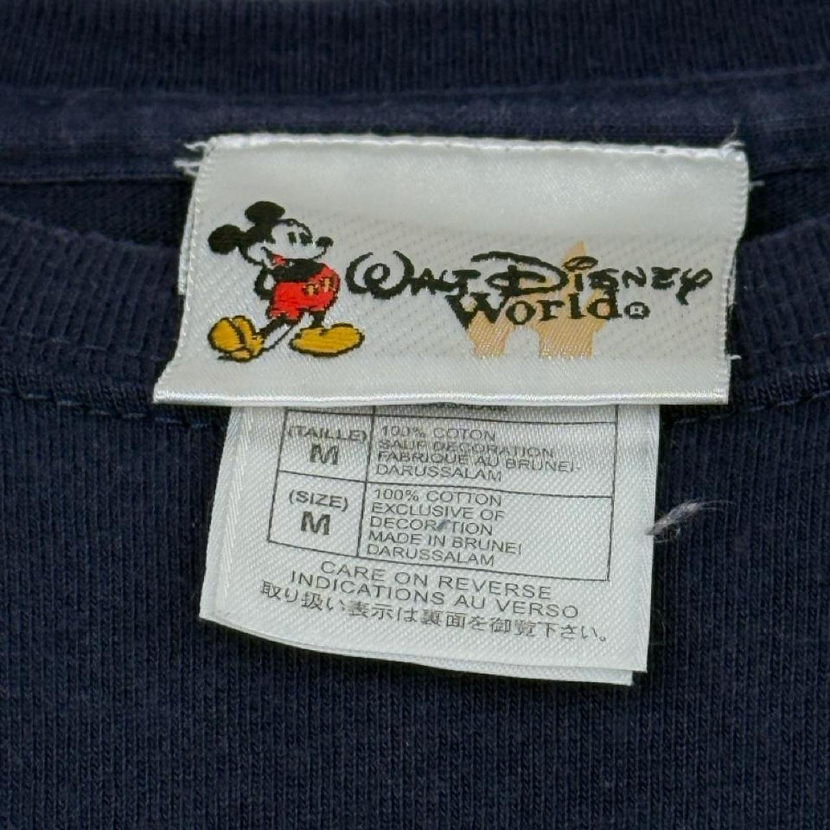Vintage 00s Walt Disney World Mickey Emblem Navy Pocket T Shirt (M)