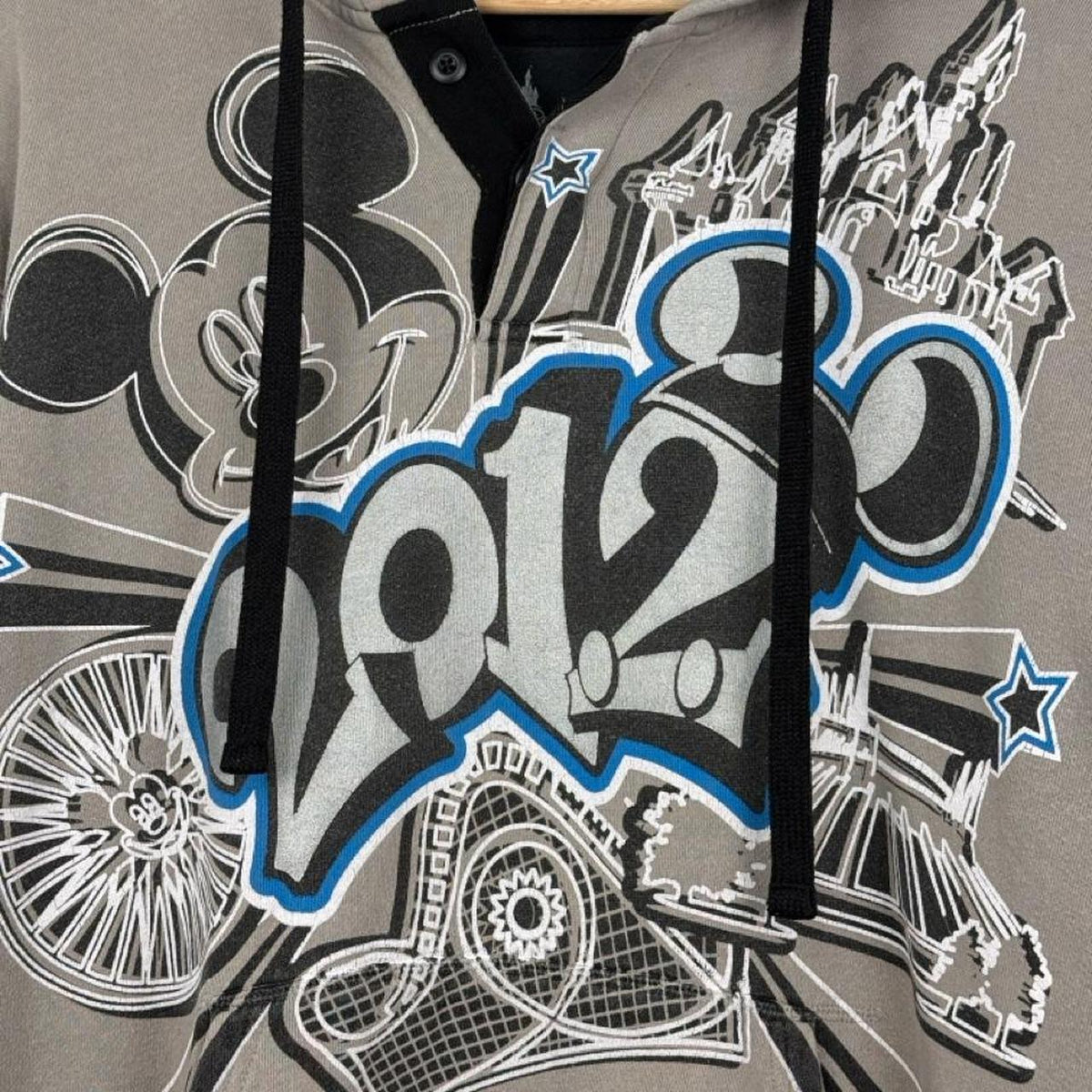 Disneyland Resort 2012 Grey Hoodie (L)