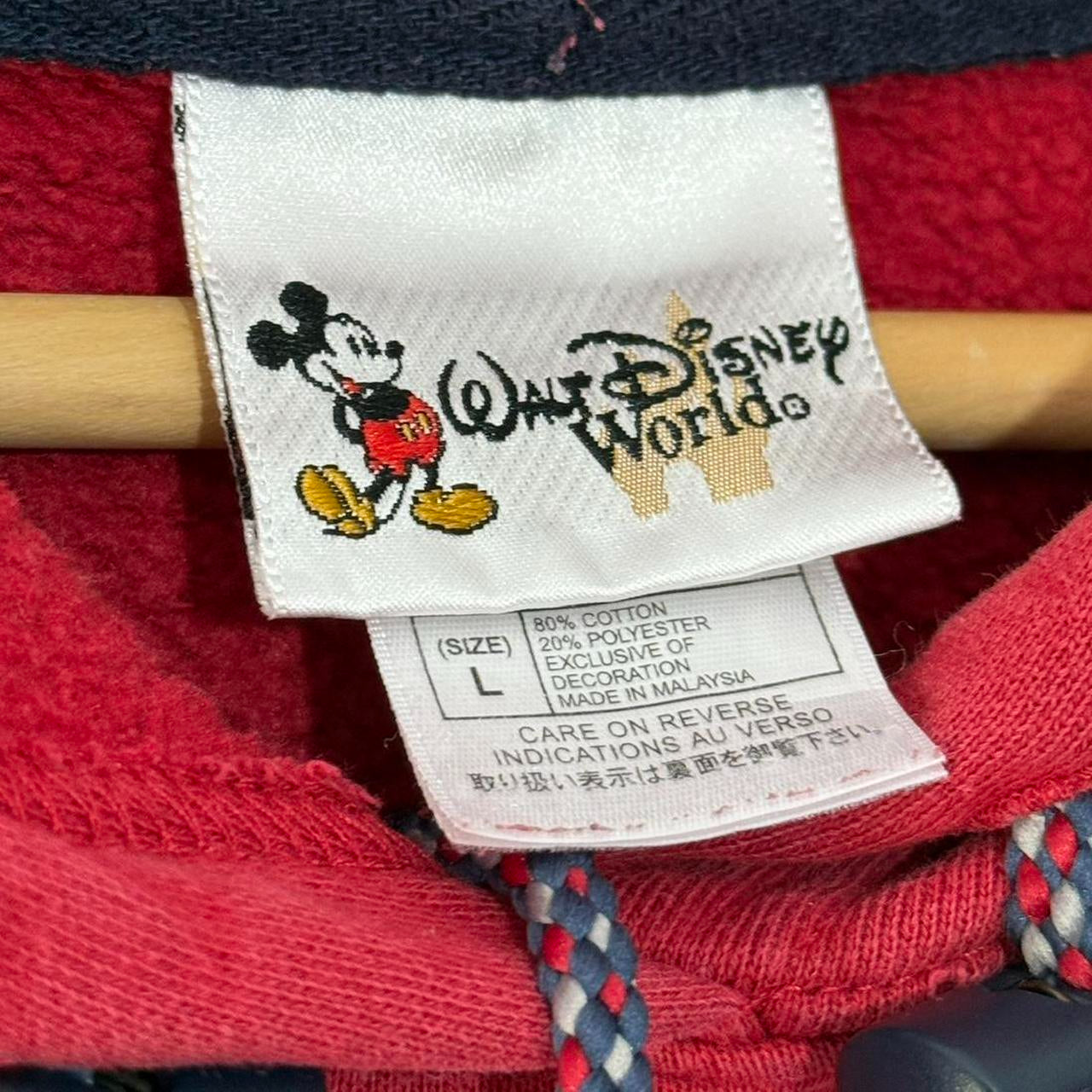 Vintage Walt Disney World Embroidered 00s Hoodie (L)