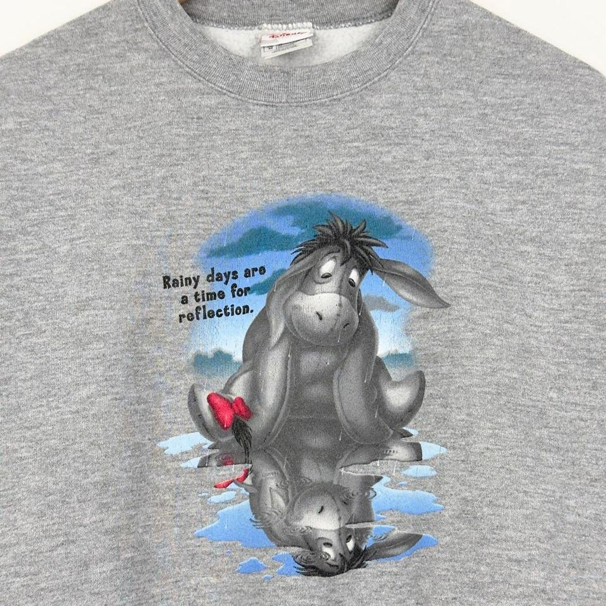 Vintage 00s Disney Eeyore Rainy Grey Sweatshirt (M)