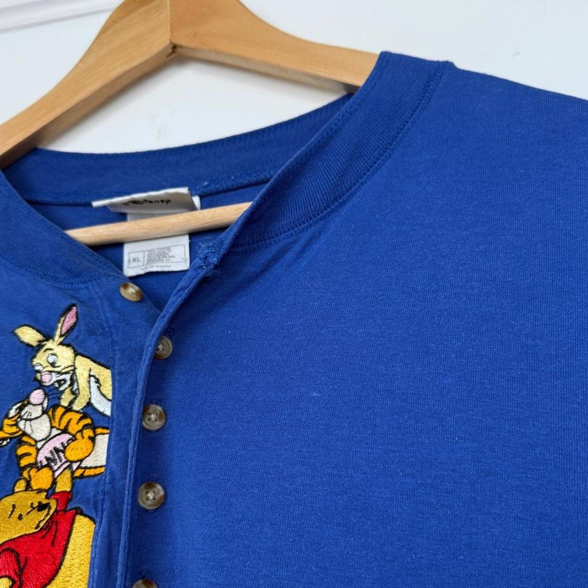 Vintage 90s Pooh & Friends Embroidered Henley Blue T Shirt (L)