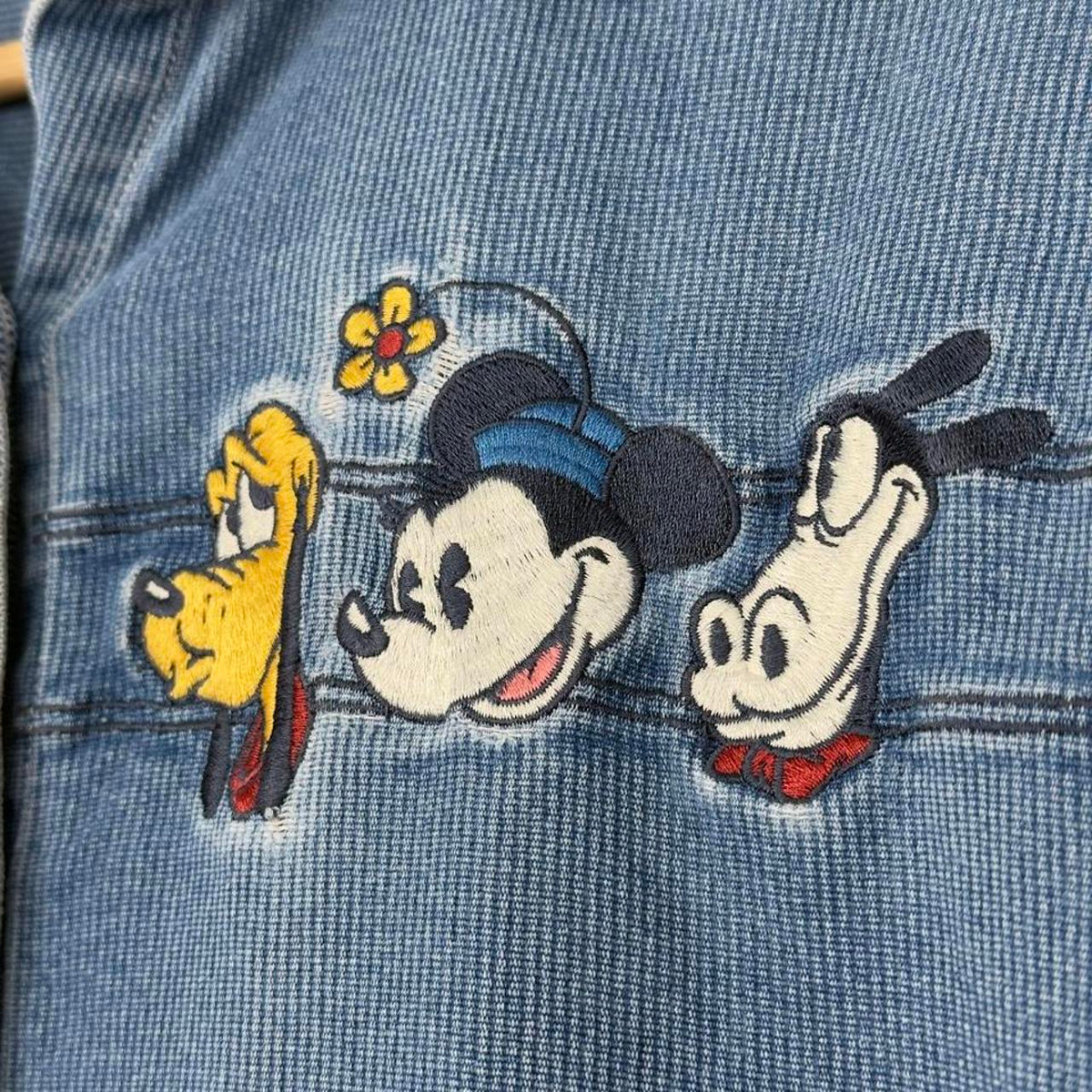 Vintage 00s Mickey & Friends Embroidered Denim Blue Shirt (M)