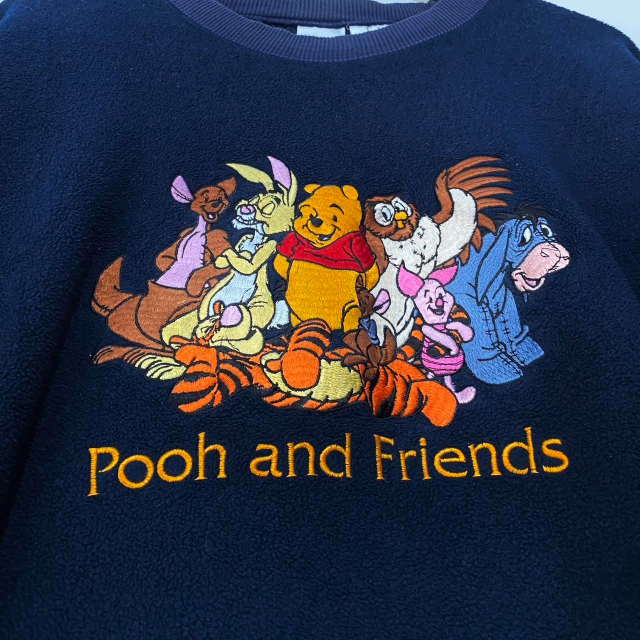 Vintage Pooh & Friends Embroidered Fleece Sweatshirt (L)