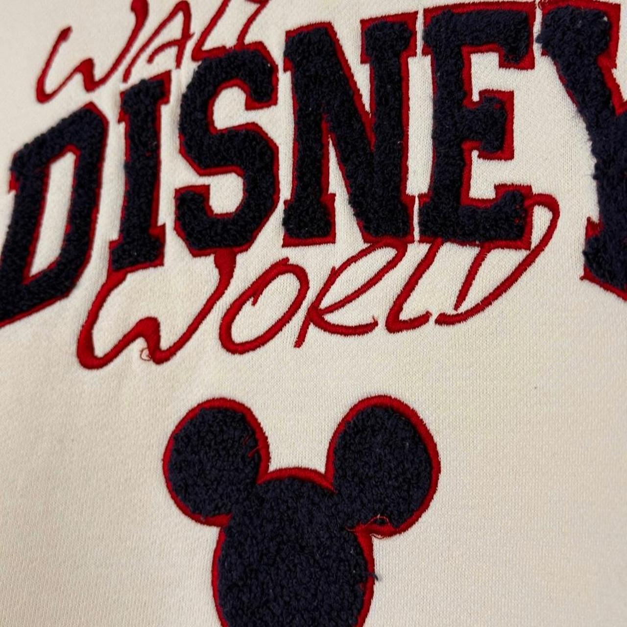 Vintage 90s Walt Disney World Embroidered Beige Cream Sweatshirt (M)