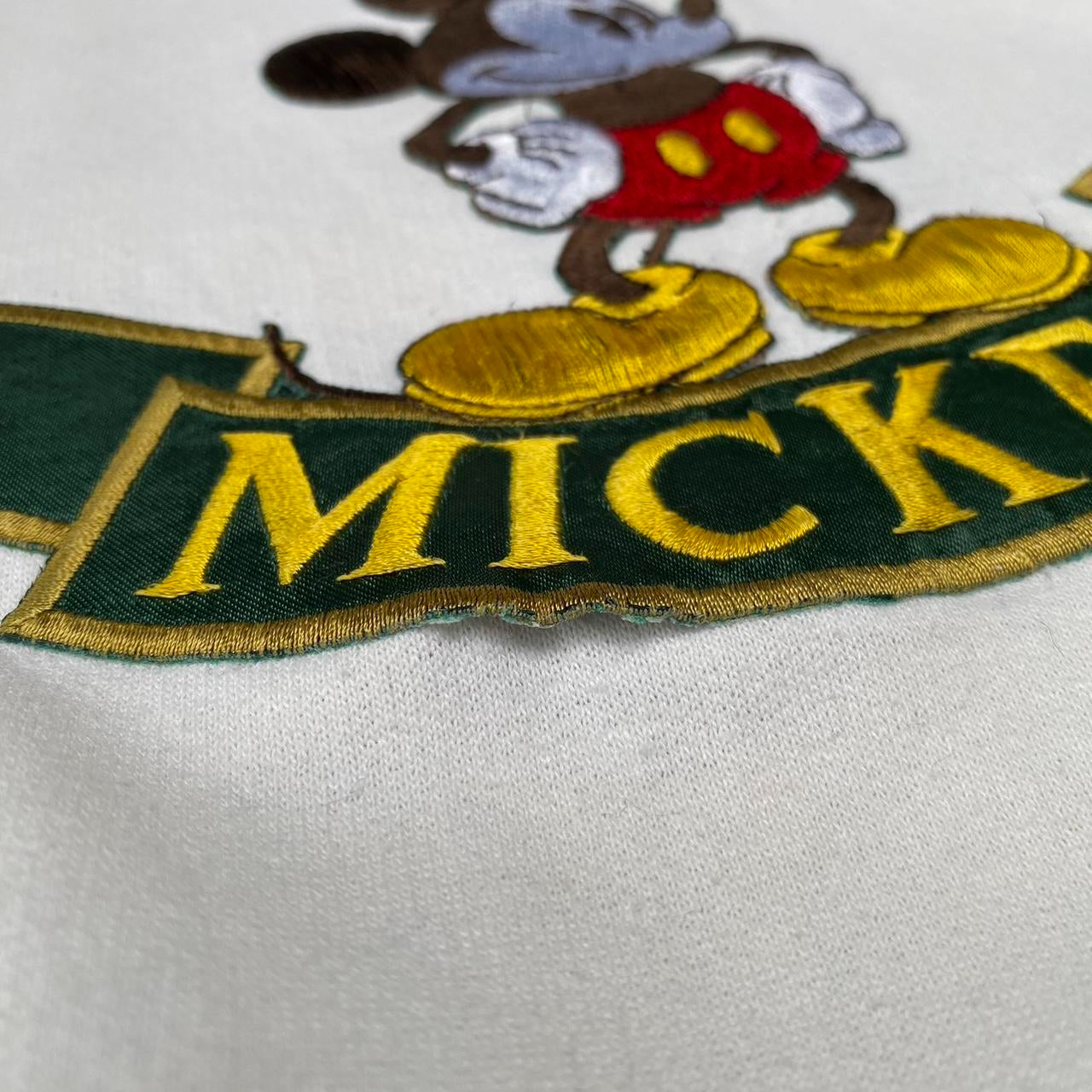 Vintage Mickey 90s Sweatshirt (M)