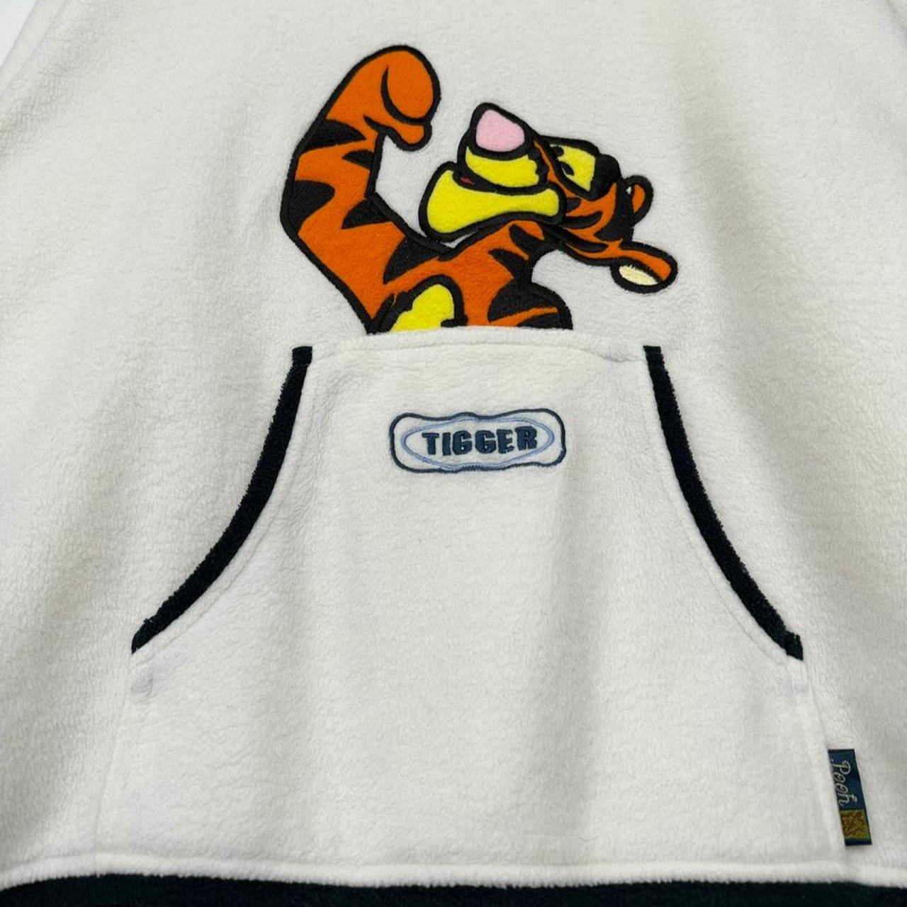 Vintage 90s/00s Tigger Embroidered Cream Fleece Hoodie (M)