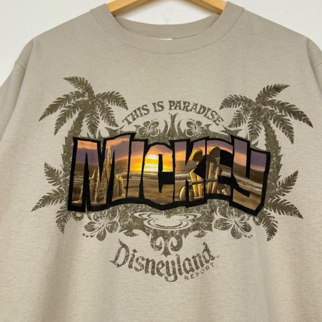 Disneyland Resort Paradise Mickey Mouse Beach 2000s T Shirt (M)