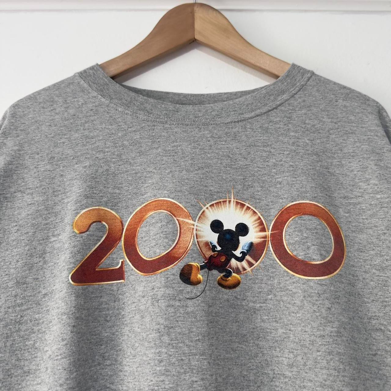 Vintage Mickey Mouse 2000 T Shirt (XL/XXL)