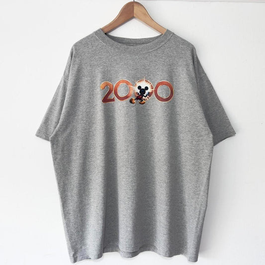 Vintage Mickey Mouse 2000 T Shirt (XL/XXL)