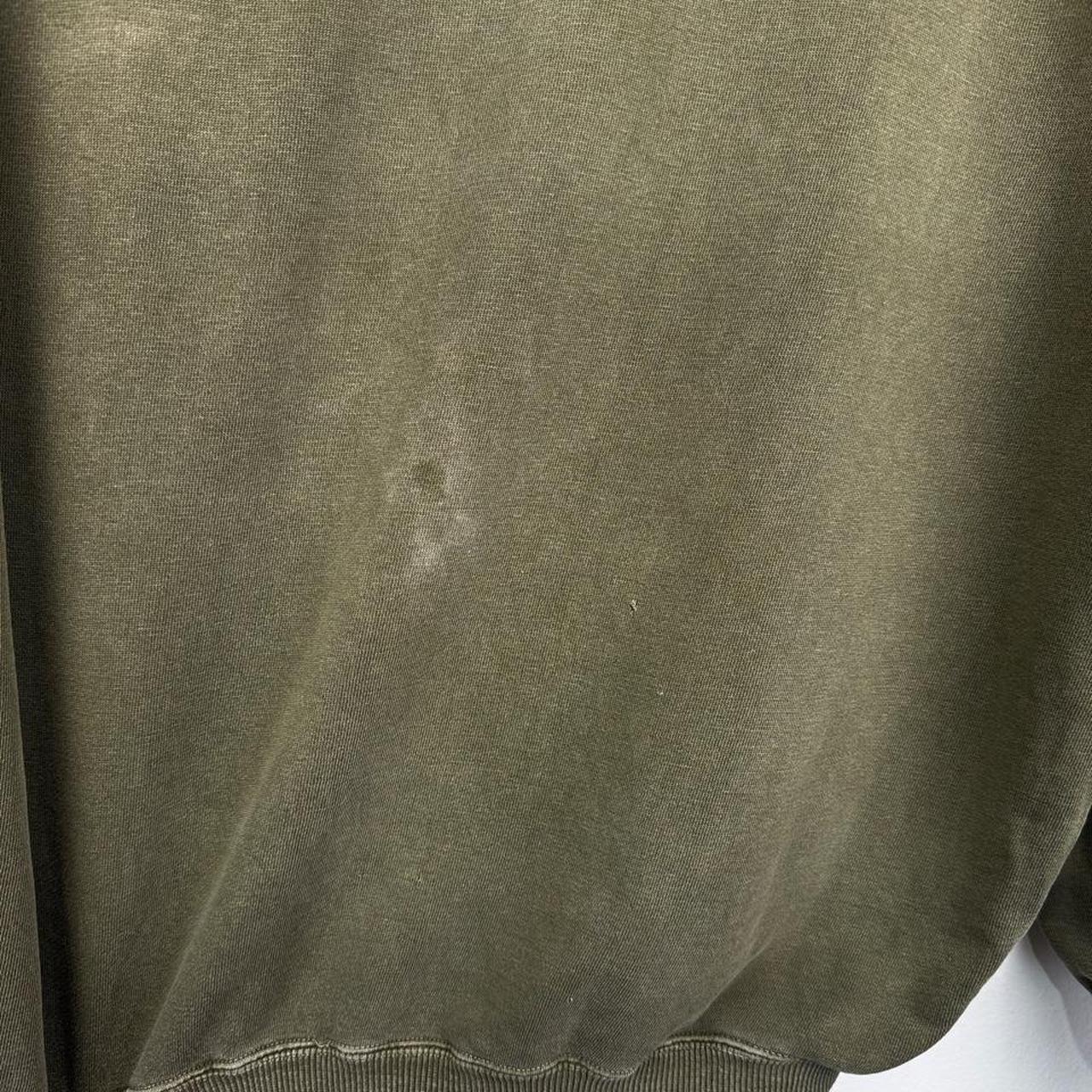 Vintage 00s Tigger Disneyland Distressed Khaki Sweatshirt (L/XL)