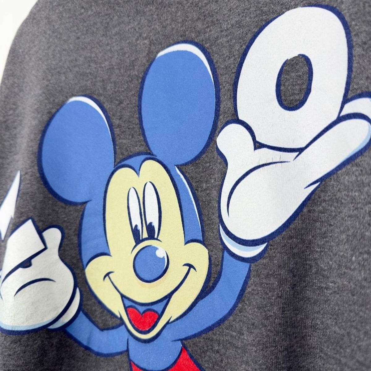 Vintage 2000 Mickey Mouse Dark Grey Sweatshirt (Women's L/XL)