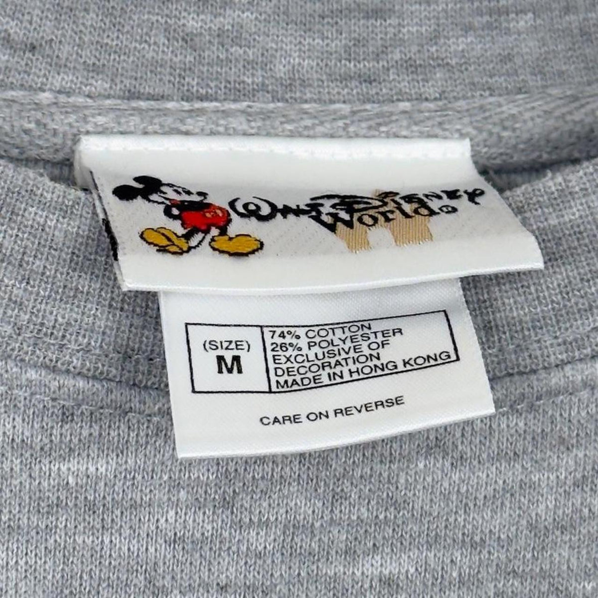 Vintage 2000 Epcot Embroidered Grey Sweatshirt (M)