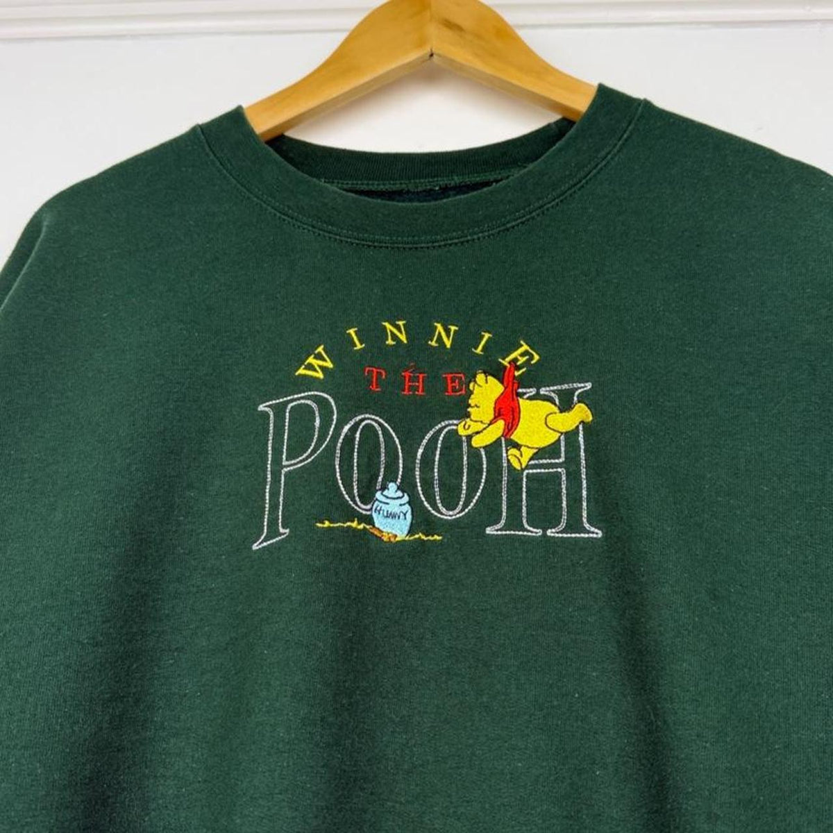 Vintage 90s Winnie the Pooh Embroidered Green Sweatshirt (XL)