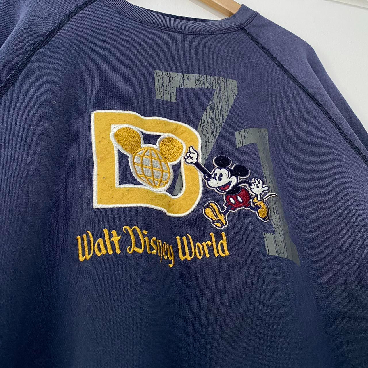 Walt Disney World Retro Embroidered Sweatshirt (L)