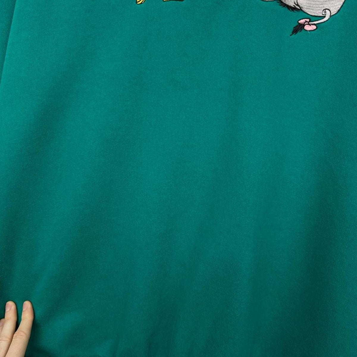 Vintage 90s Pooh & Friends Ice Skating Embroidered Teal Sweatshirt (XL)