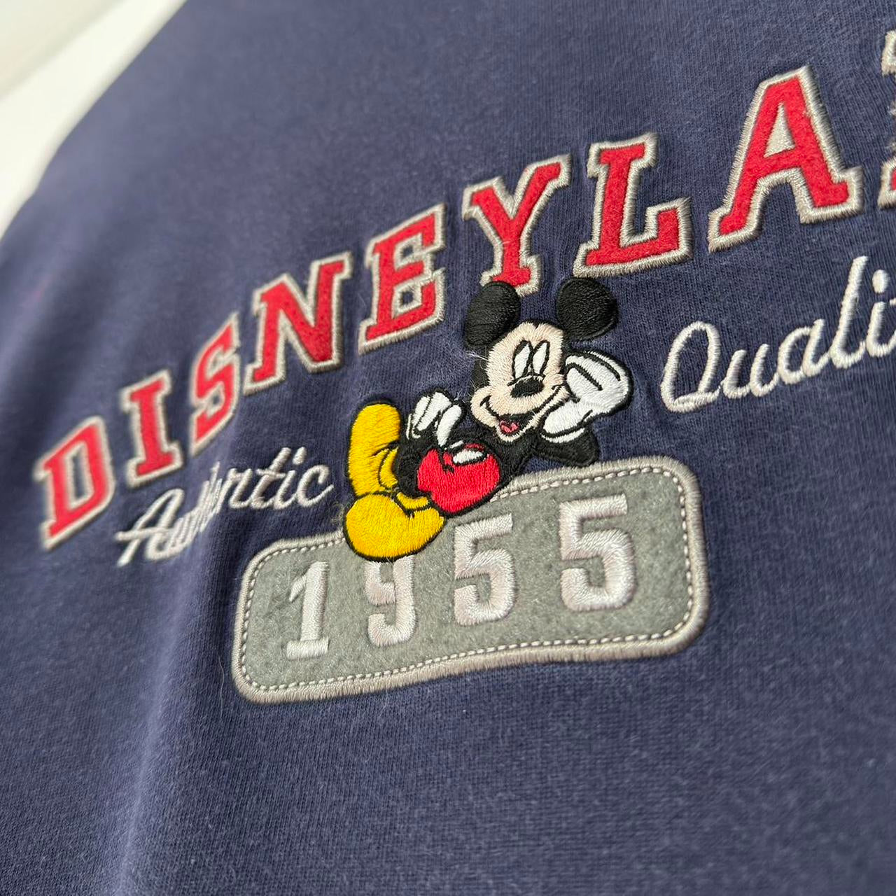 Vintage Disneyland Embroidered 00s T Shirt (S)