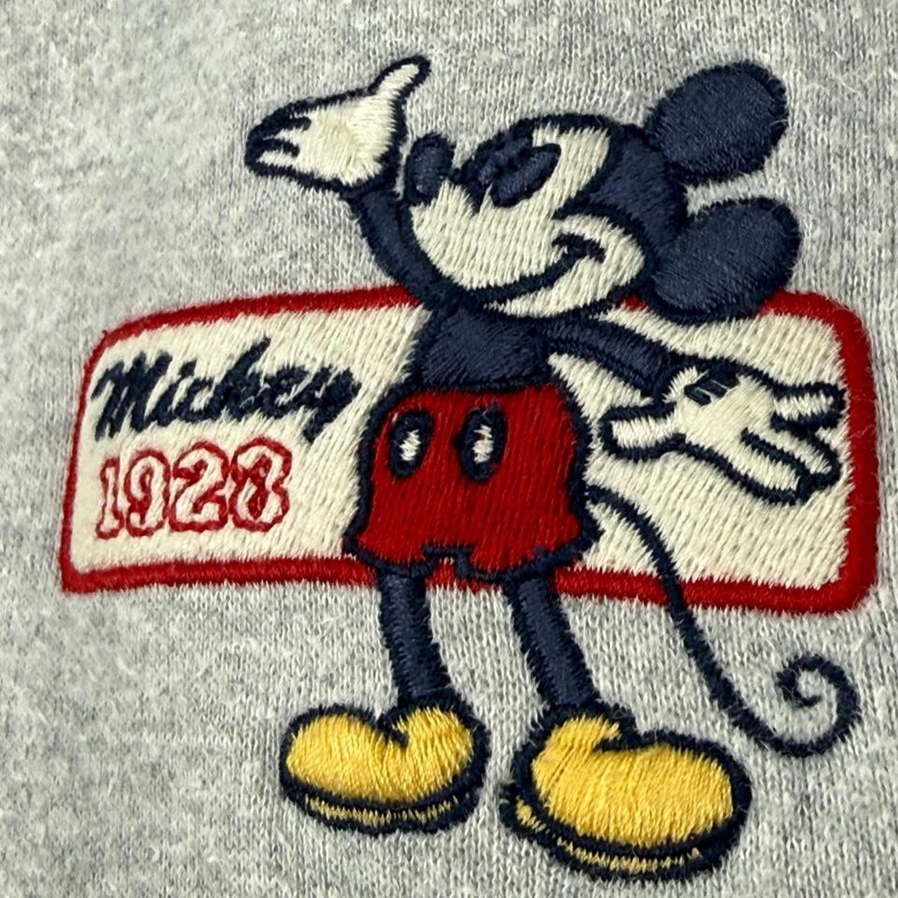 Vintage 00s Mickey Mouse Embroidered Disney Store Grey Hoodie (Boxy M)