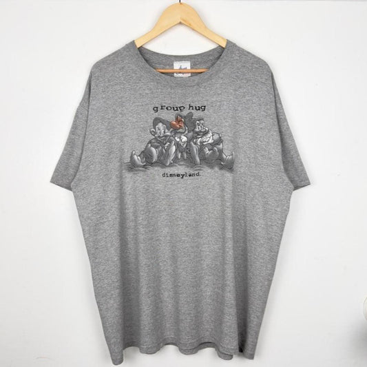 Vintage 00s Disneyland Group Hug Seven Dwarfs Grey T Shirt (XL)