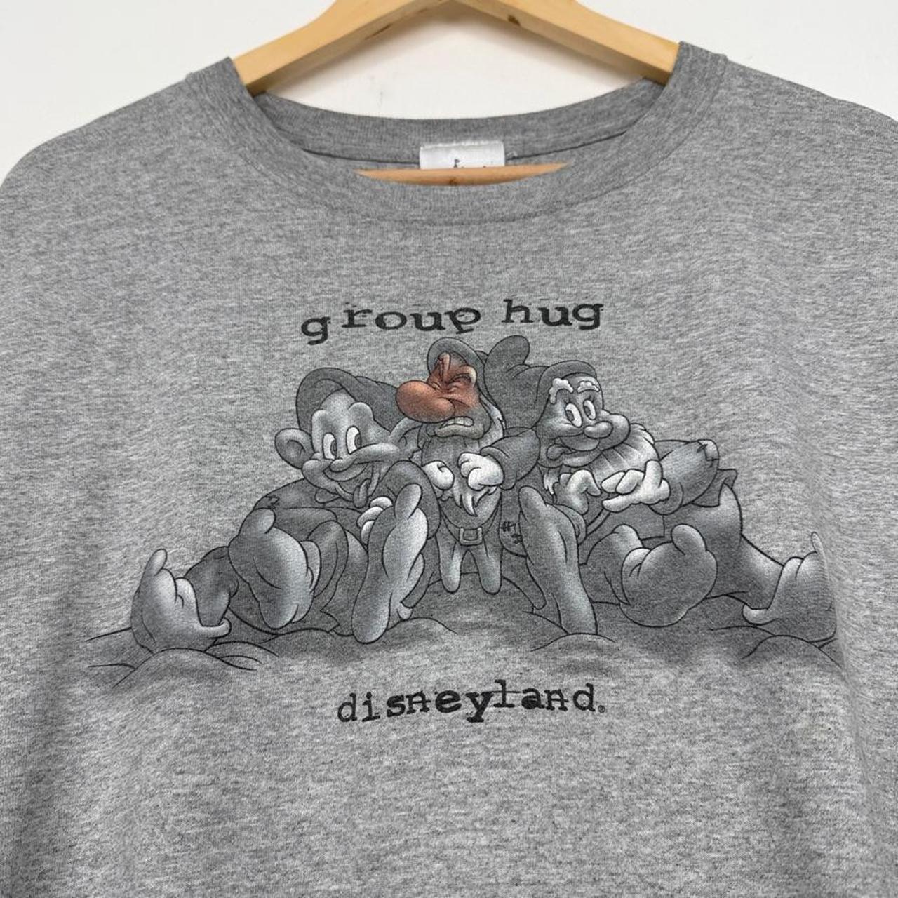 Vintage 00s Disneyland Group Hug Seven Dwarfs Grey T Shirt (XL)