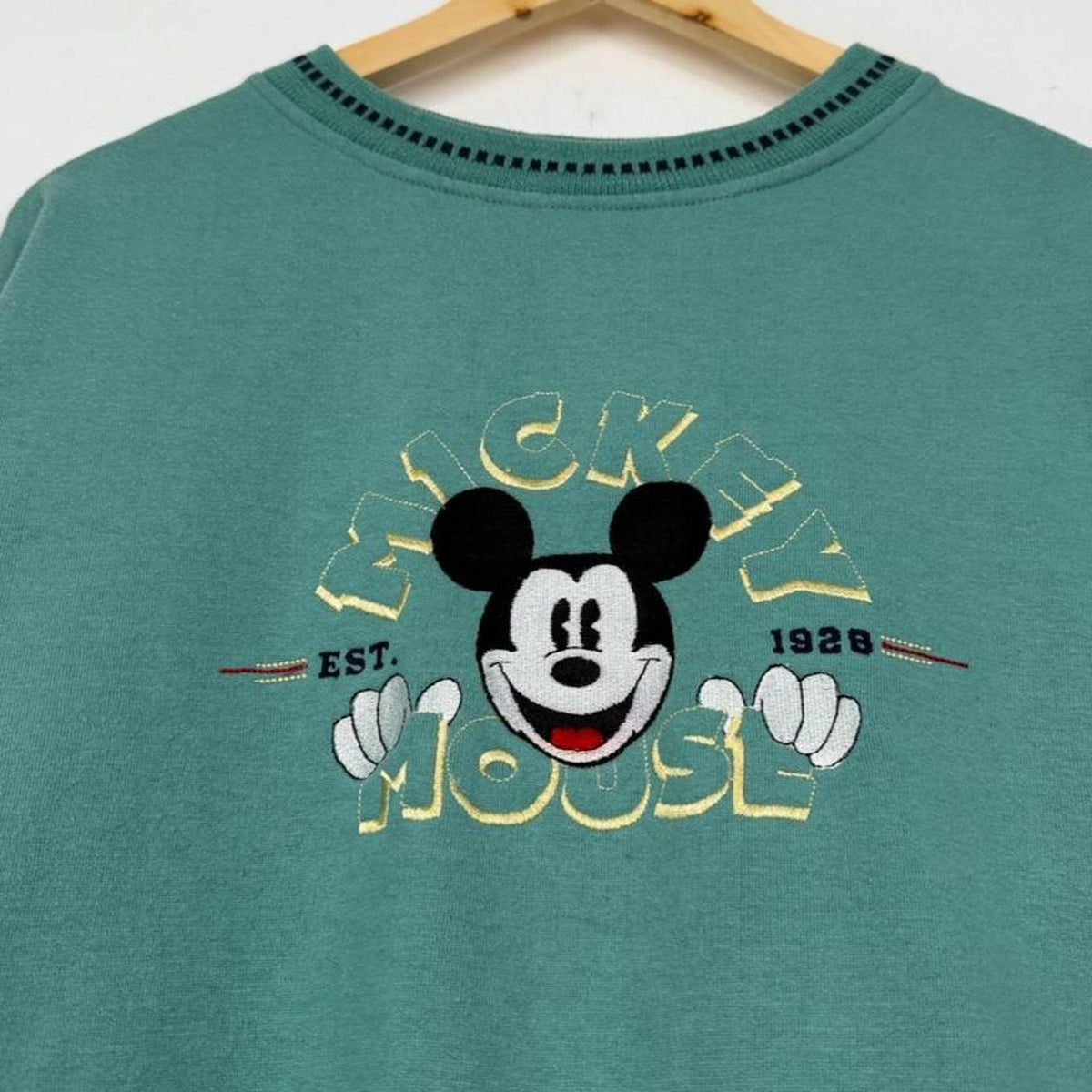 Vintage 90s Mickey Mouse Embroidered Green Sweatshirt (L)
