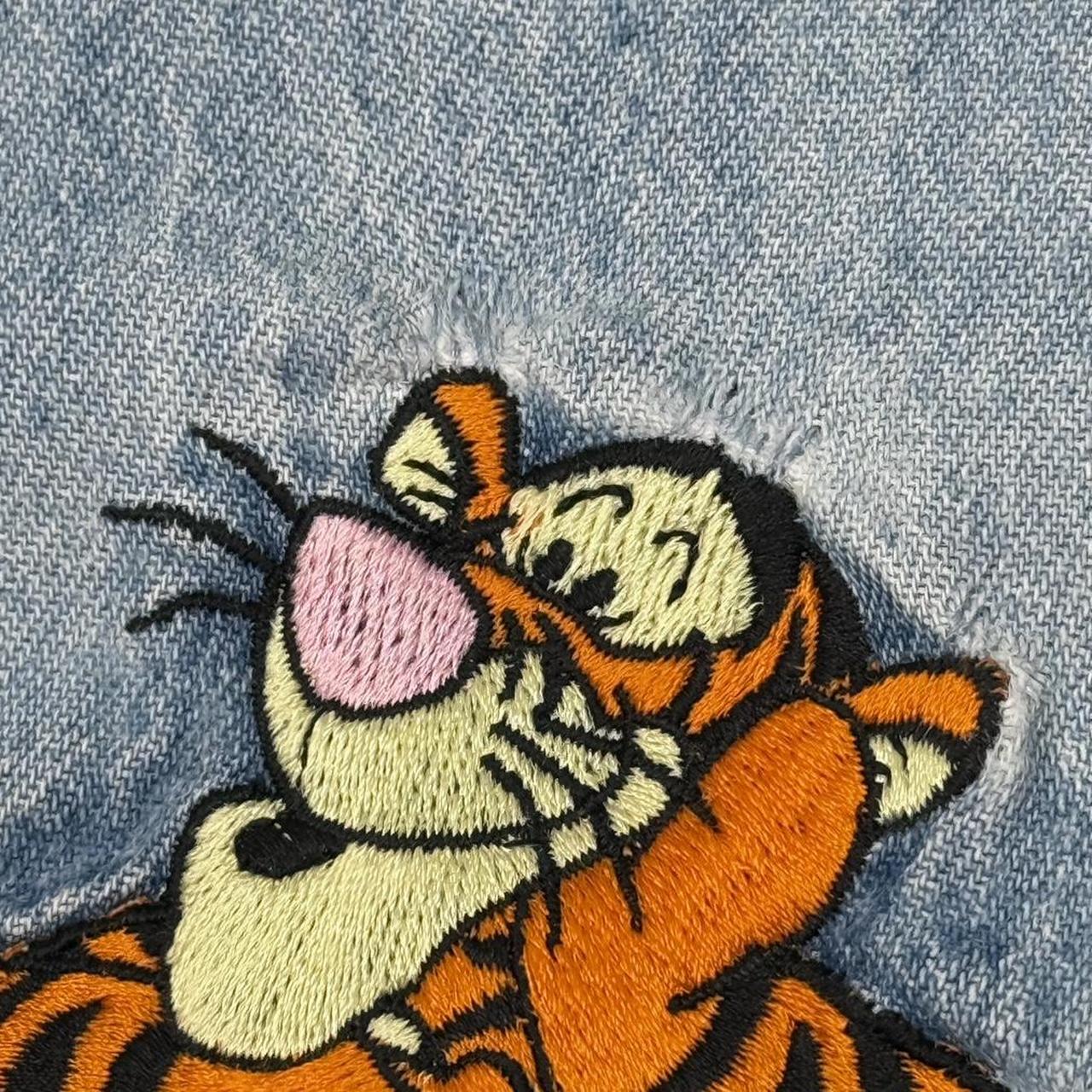 Vintage Tigger Disney Store 90s Button Up Denim Shirt (M)