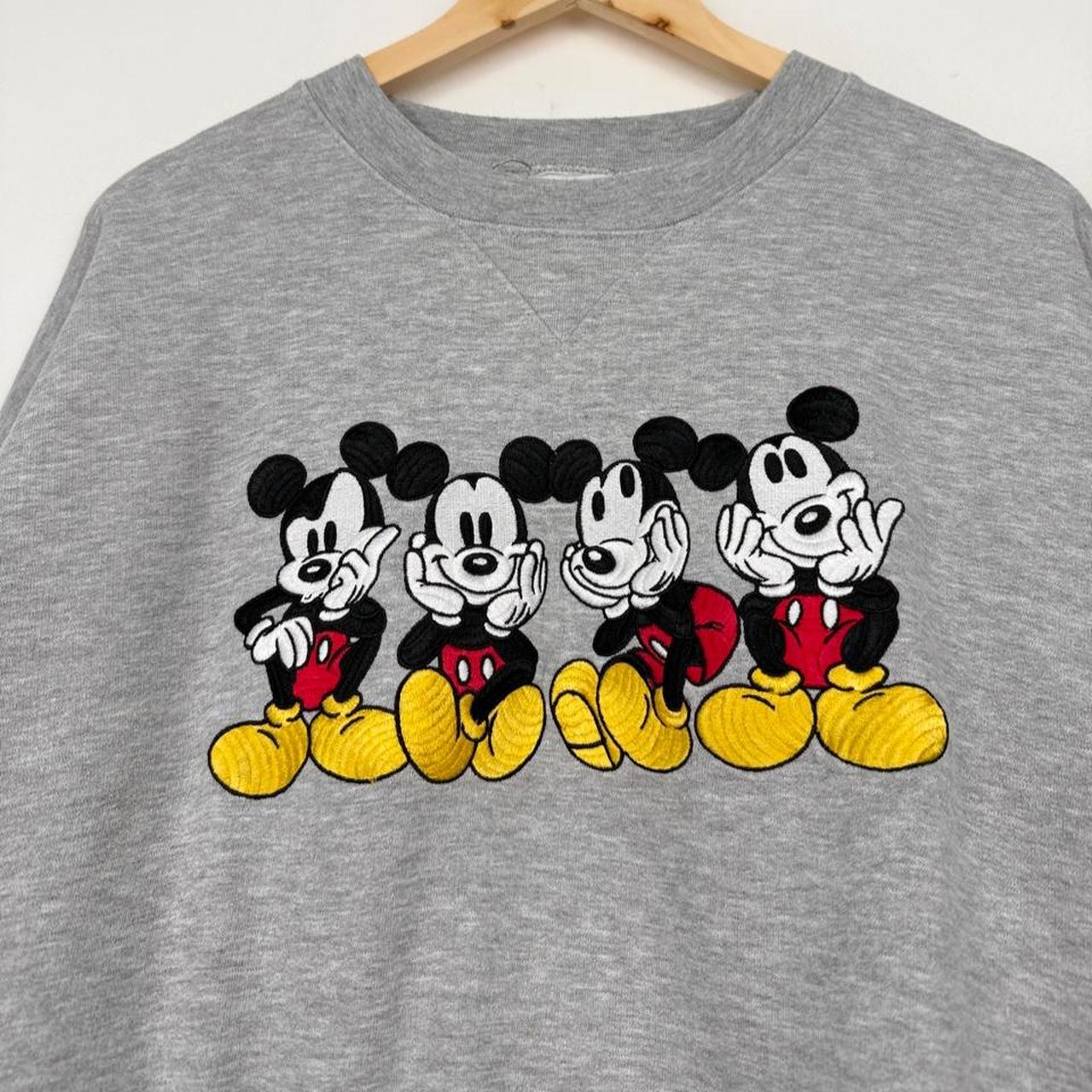 Vintage 90s Sitting Mickey Embroidered Grey Sweatshirt (XXL)