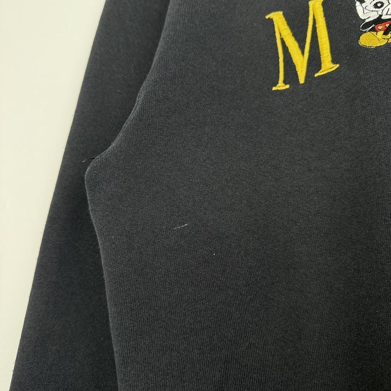 Vintage Mickey Embroidered Spell Out 90s Sweatshirt (M)