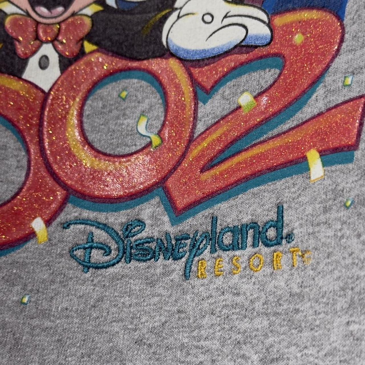 Vintage Disneyland Happy New Year 2002 Sweatshirt (XL)