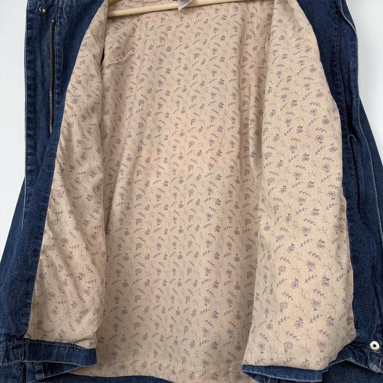 Vintage Winnie the Pooh Flowers 00s Denim Jacket (L)