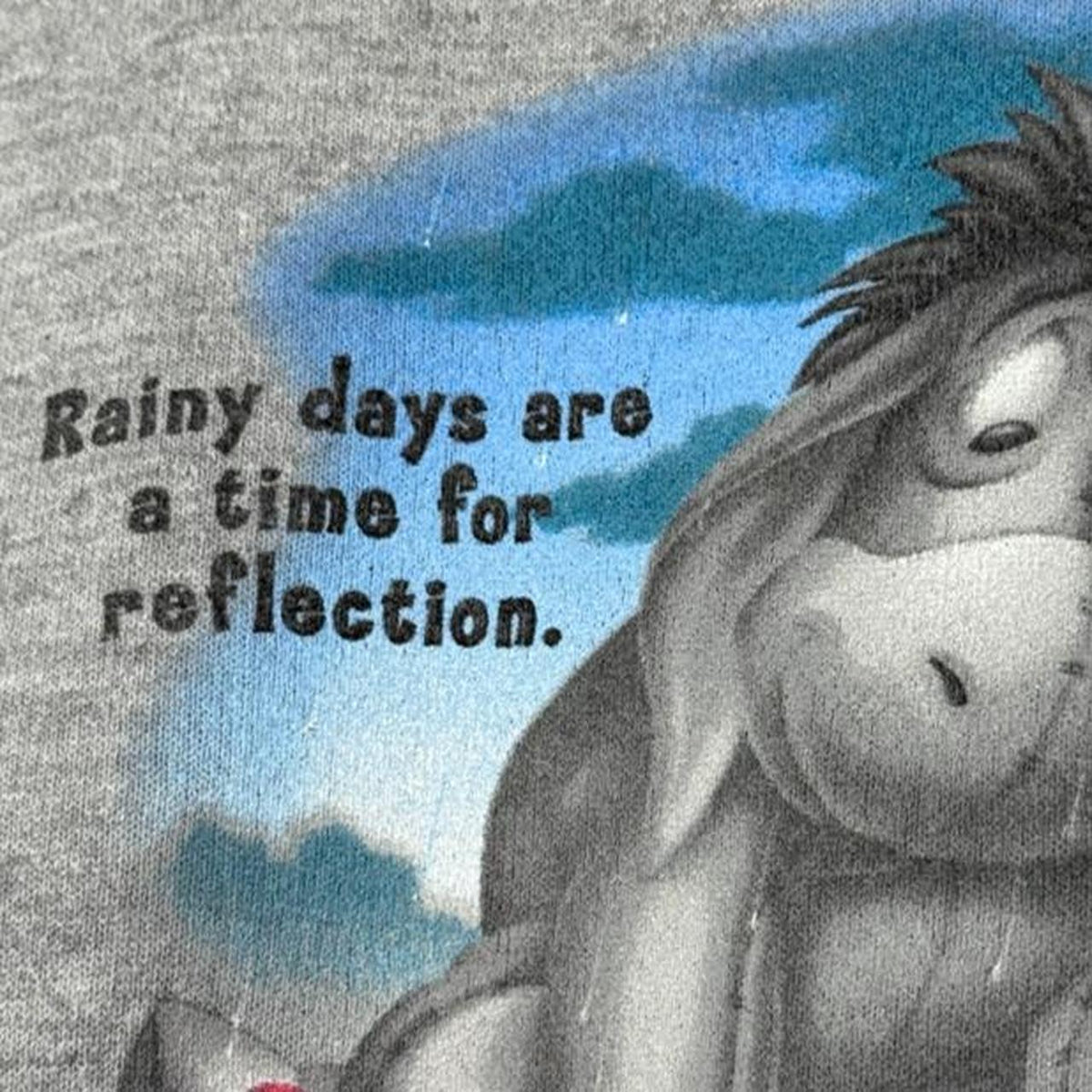 Vintage 00s Eeyore Rainy Days Disney Store Grey Sweatshirt (M)