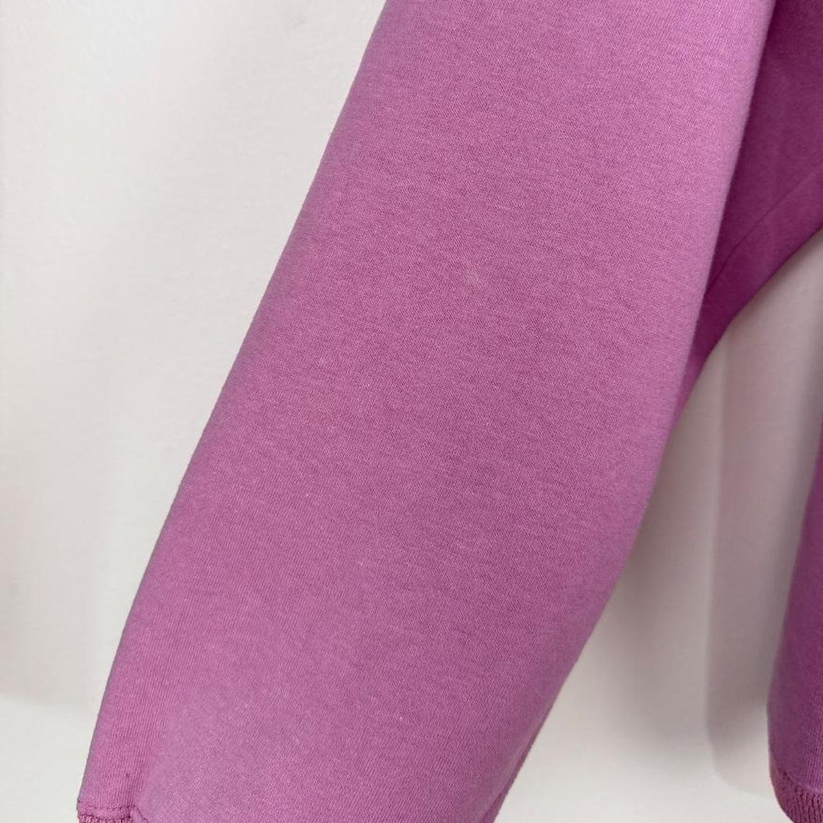 Vintage 90s Mickey Mouse Embroidered Purple Pink Sweatshirt (L/XL)
