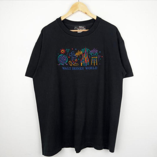 Vintage 90s Walt Disney World Embroidered Black T Shirt (L/XL)