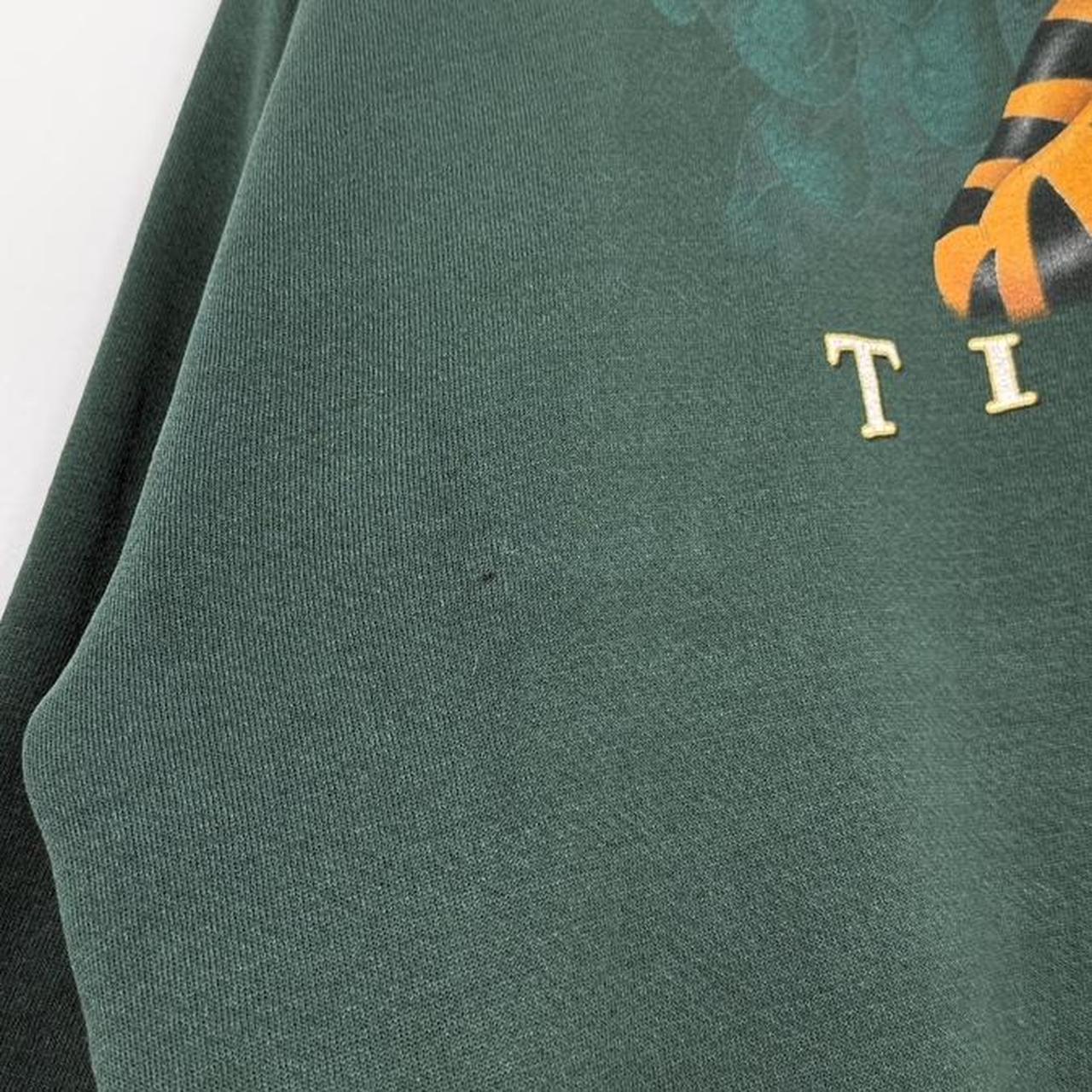 Vintage 00s Tigger The Disney Store Green Sweatshirt (XL/XXL)